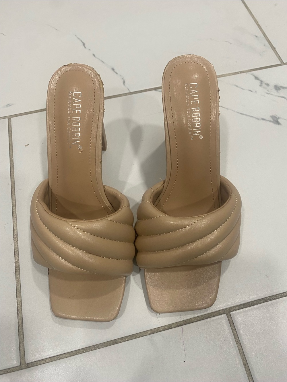 Cape Robbin Twisted Padded Slide Sandals - Tan